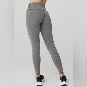 NWT ALO High-Waist Micro Houndstooth Legging size S